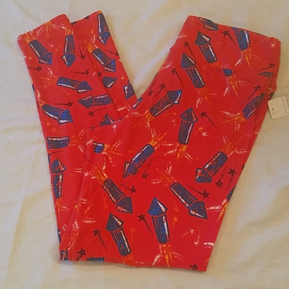 Fireworks Print LuLaRoe Tall and Curvy Holiday 4th of July Leggings NEW
